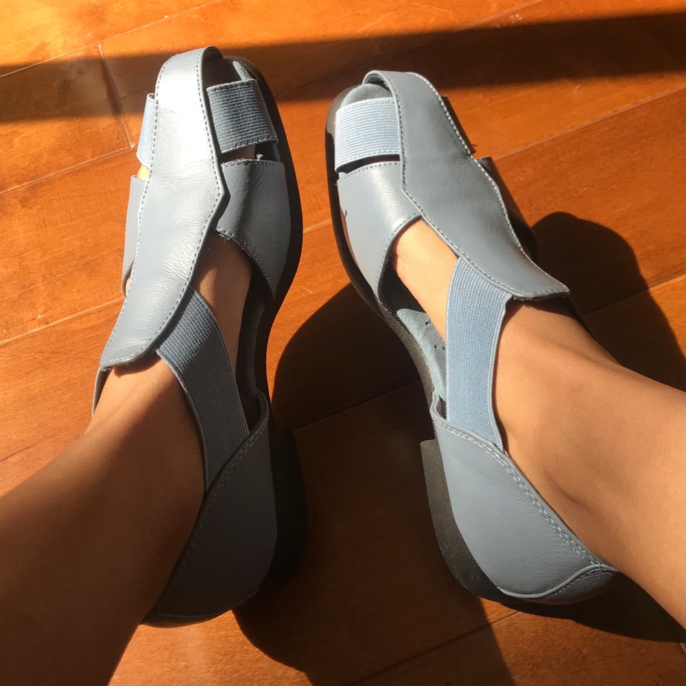 Vintage Blue Fisherman Sandals